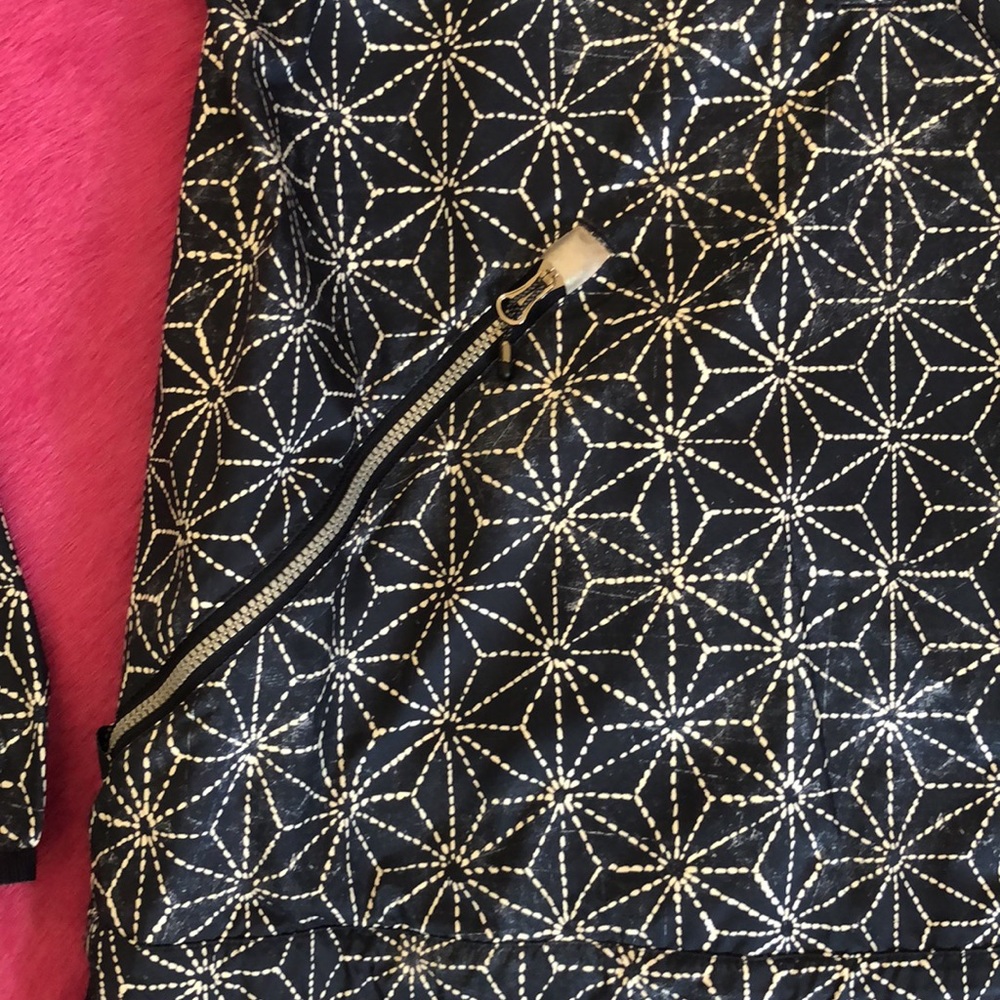 COPY - Lululemon rain jacket shell with zip hood